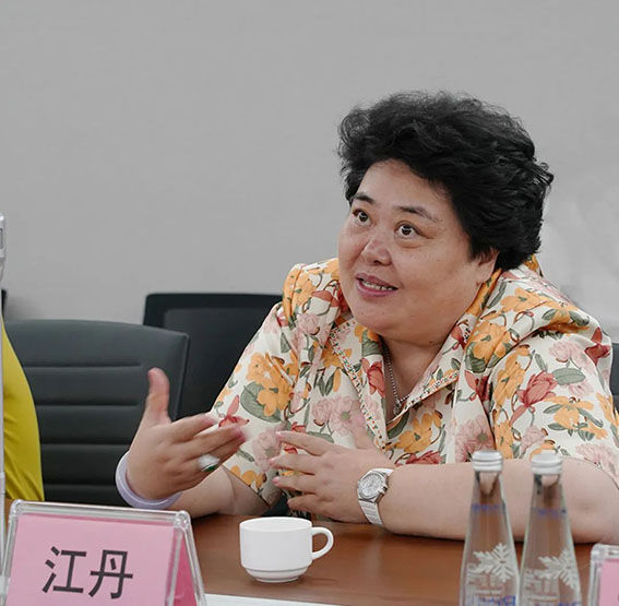 1663665524188952.jpg 中国红十字会总会事业发展中心主任、中国社会保障学会养老服务分会名誉会长江丹w.jpg